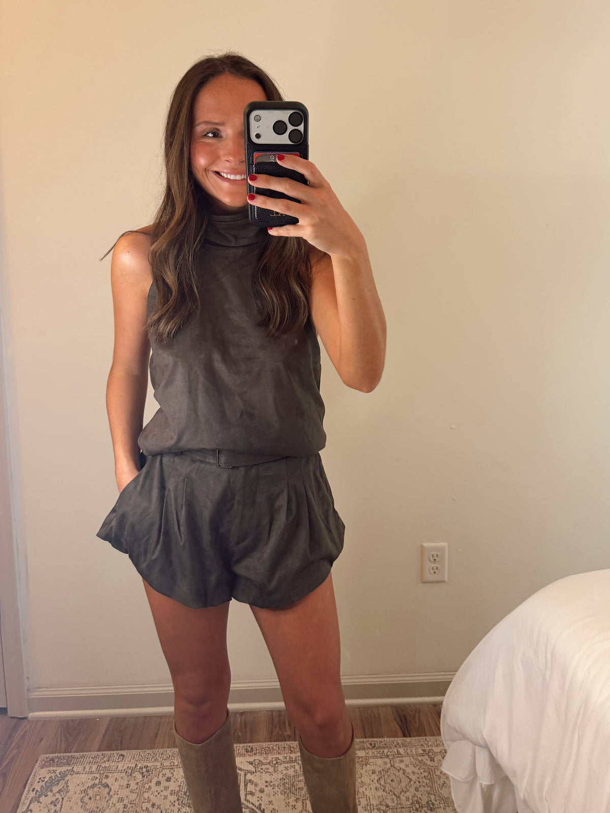 THE BROWN SHORT SET