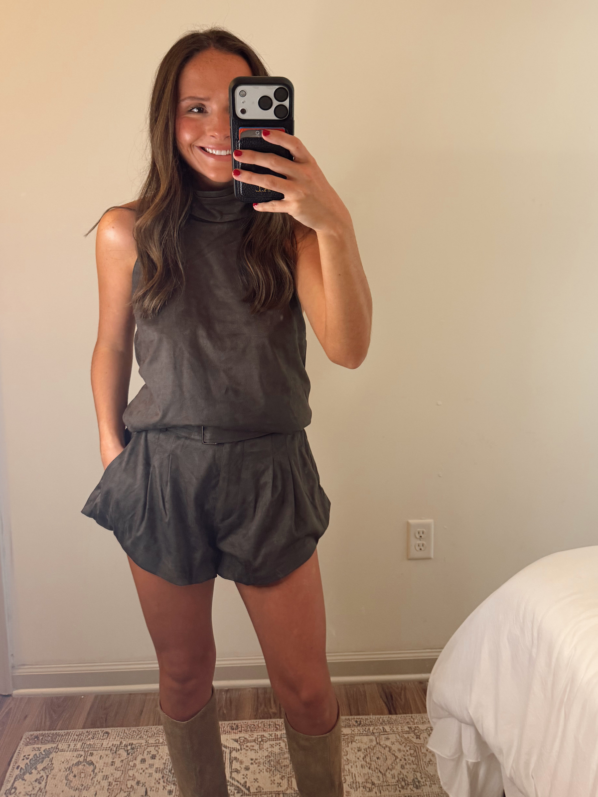 THE BROWN SHORT SET
