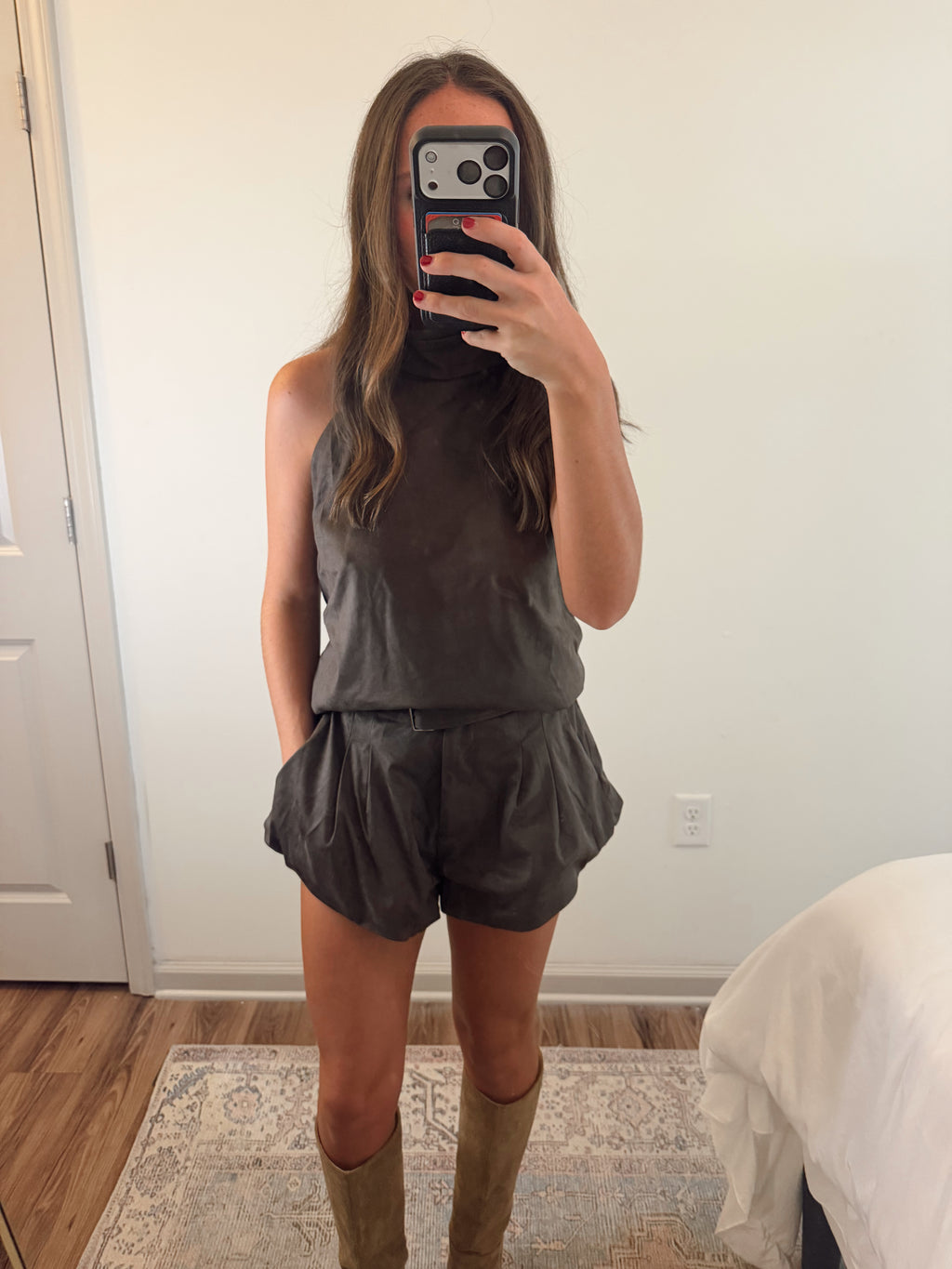 THE BROWN SHORT SET