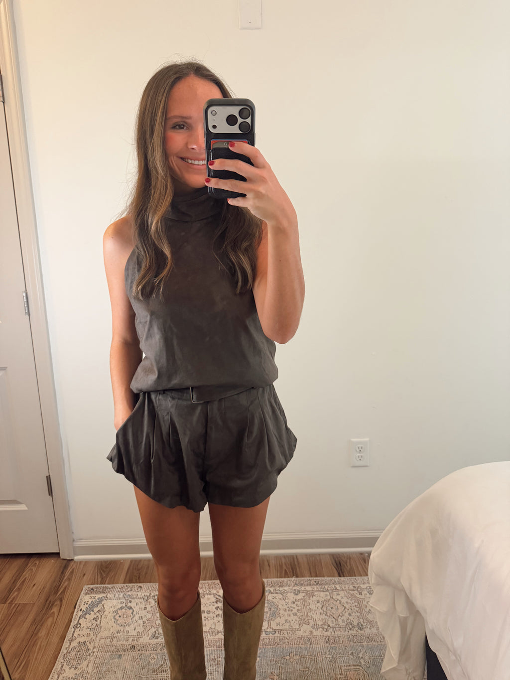 THE BROWN SHORT SET