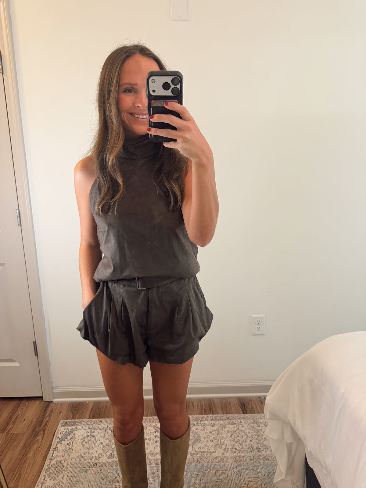 THE BROWN SHORT SET