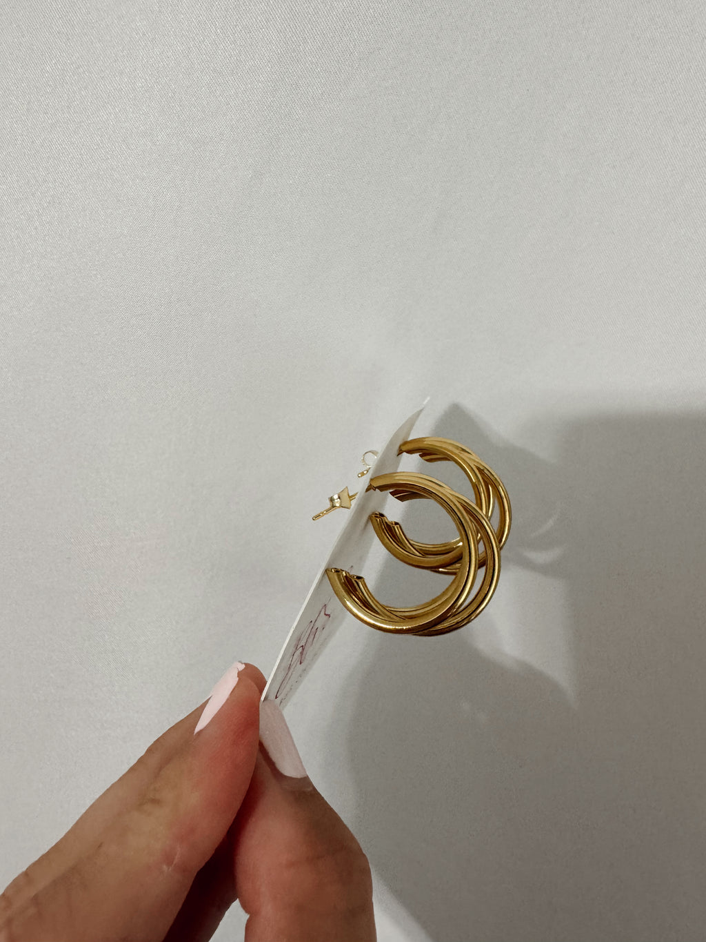 GOLDEN HOOP EARRINGS